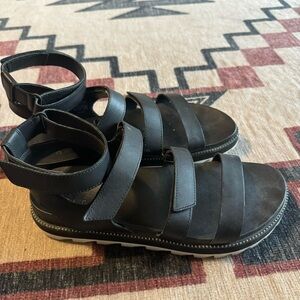 Sorel Women's Roaming Multi Strap Sandals